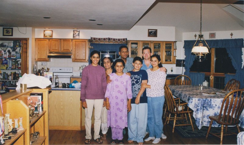 028-With Amiben's family.jpg